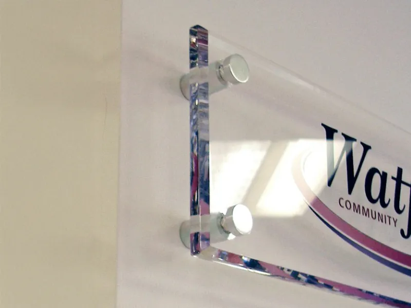 Perspex Plaque With Bevelled And Flame Polished Edges